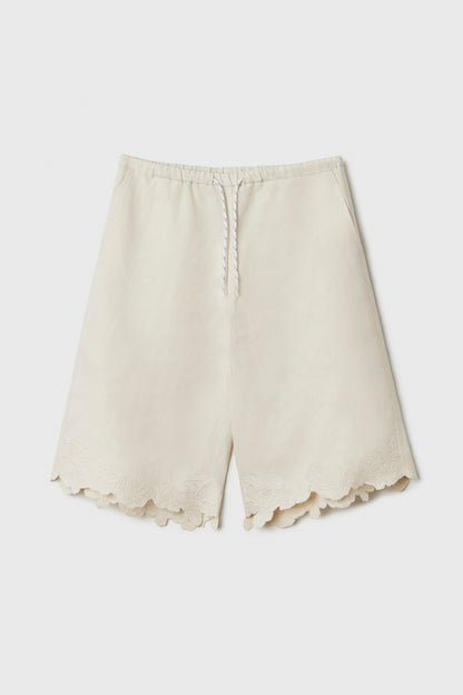 EMBROIDERED BERMUDA GARDENIA