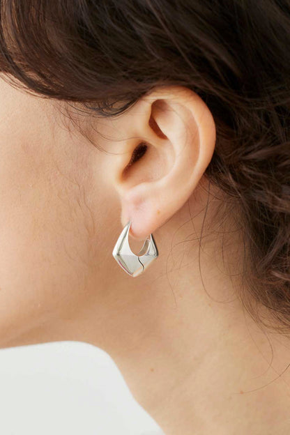 Small Pyramid Hoops
