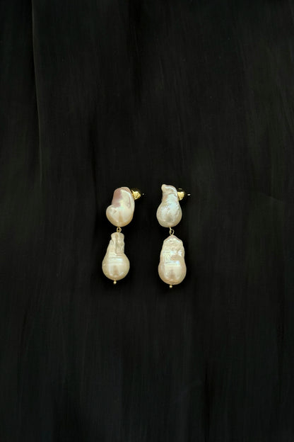 DOUBLE DEBBY PEARL EARING