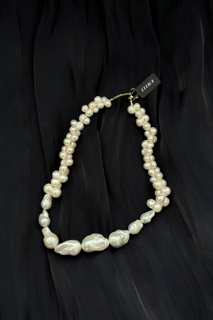 POPCORN PEARL CHOKER