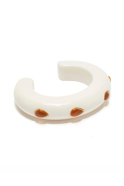 RIDGE CUFF IN ALABASTER & AMBER