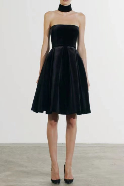 BRYN- VELVET STRAPLESS TEACUP