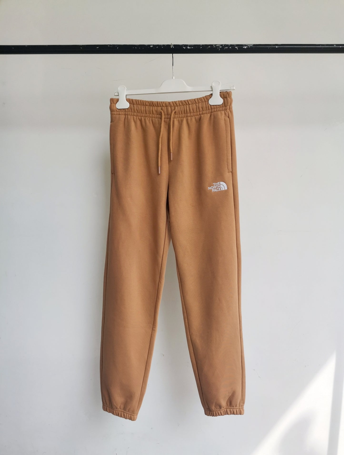 WOMEN'S ESSENTIAL JOGGER