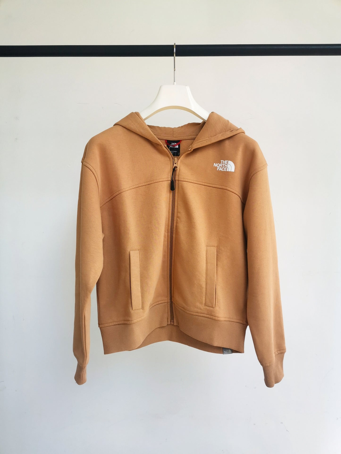 WOMEN’S ESSENTIAL FZ HOODIE