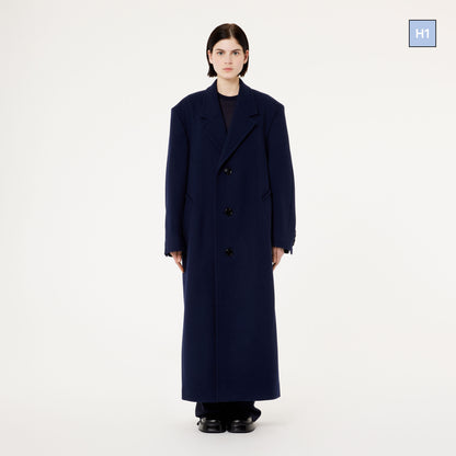 THREE BUTTONS COAT