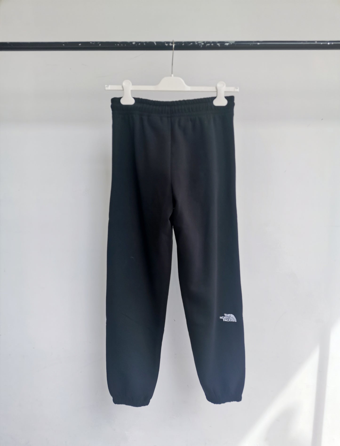 WOMEN'S ESSENTIAL JOGGER