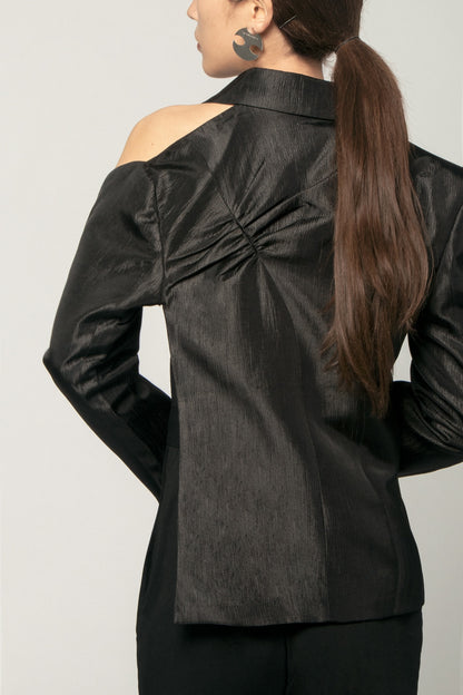 BLACK HALF JACKET