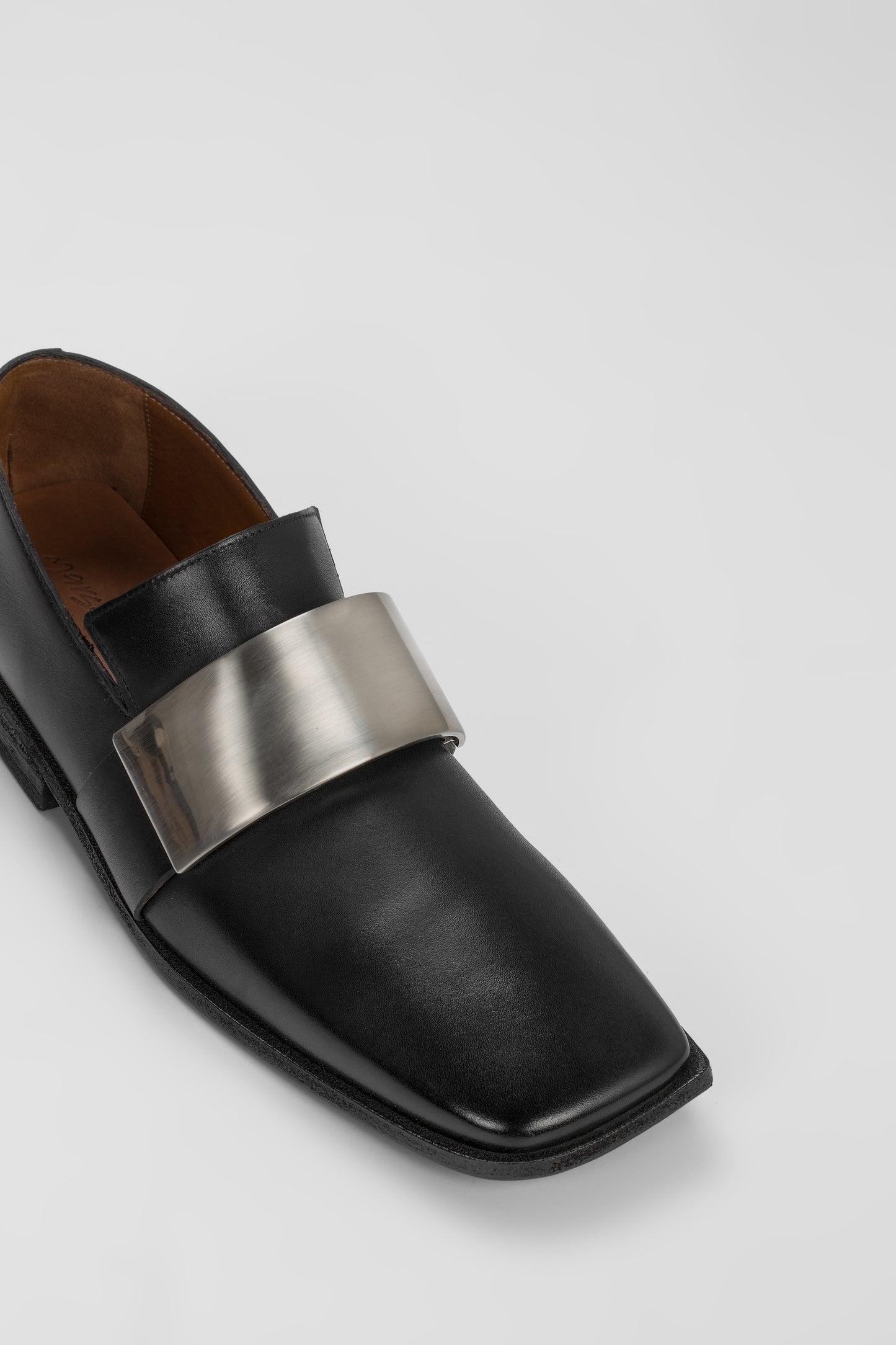 MW6564 LEATHER FLATS
