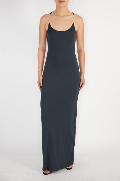 INVISIBLE STRAP DRESS