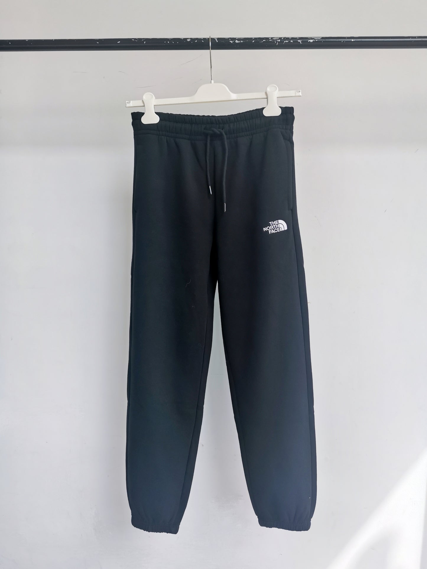 WOMEN'S ESSENTIAL JOGGER