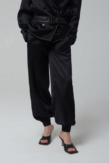 BLACK SILKY PLEATED TROUSERS