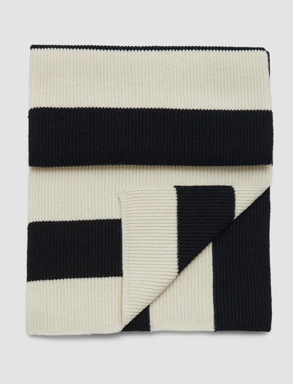 Scarf-Graphic Knit