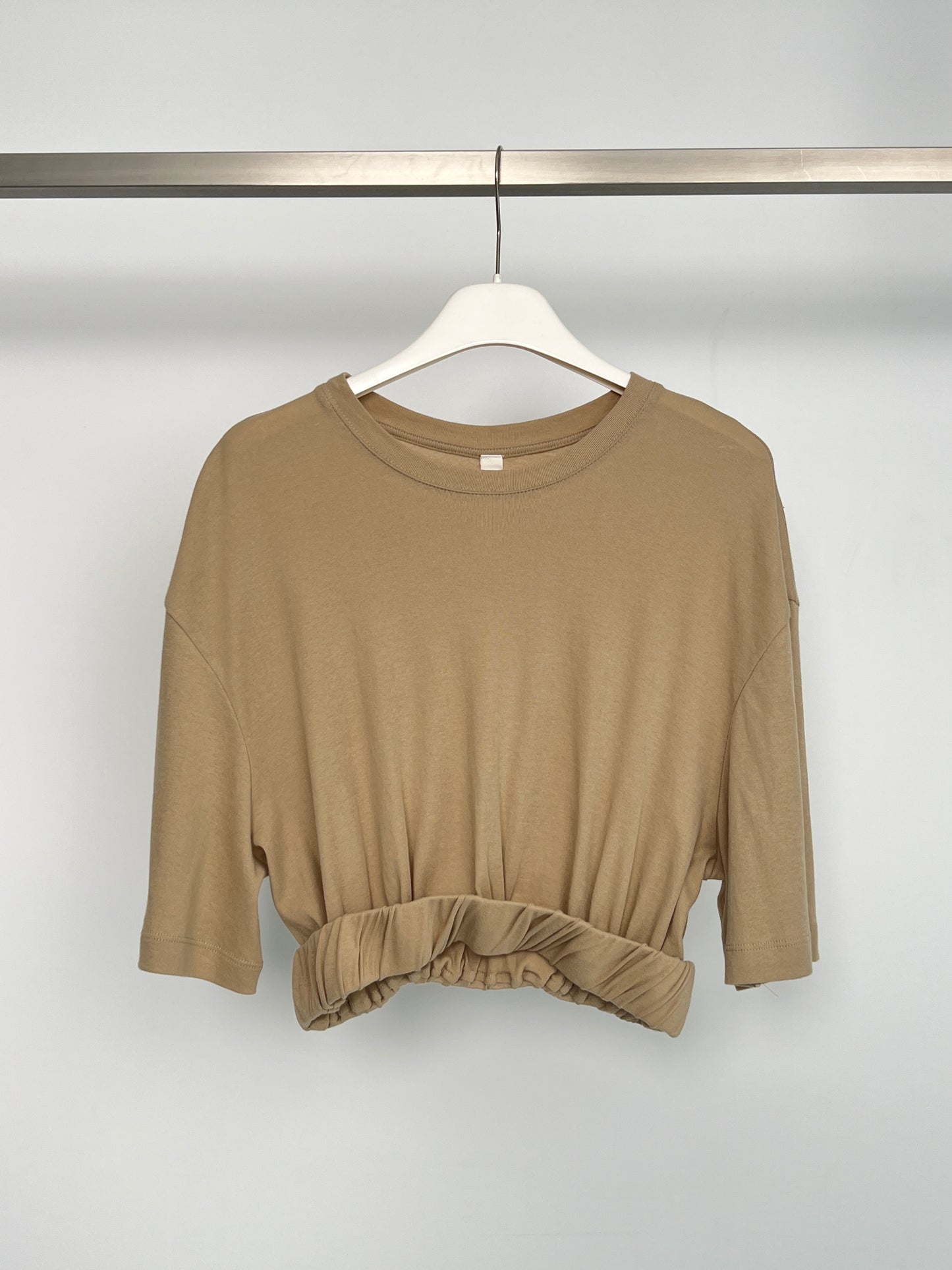 ROLLED CROPPED TEE