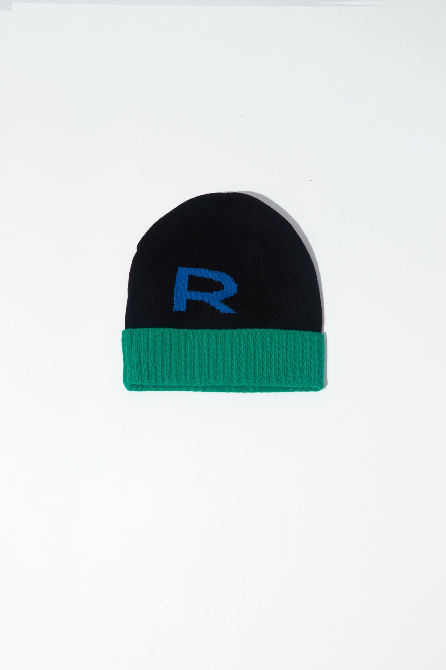 KNITTED HAT