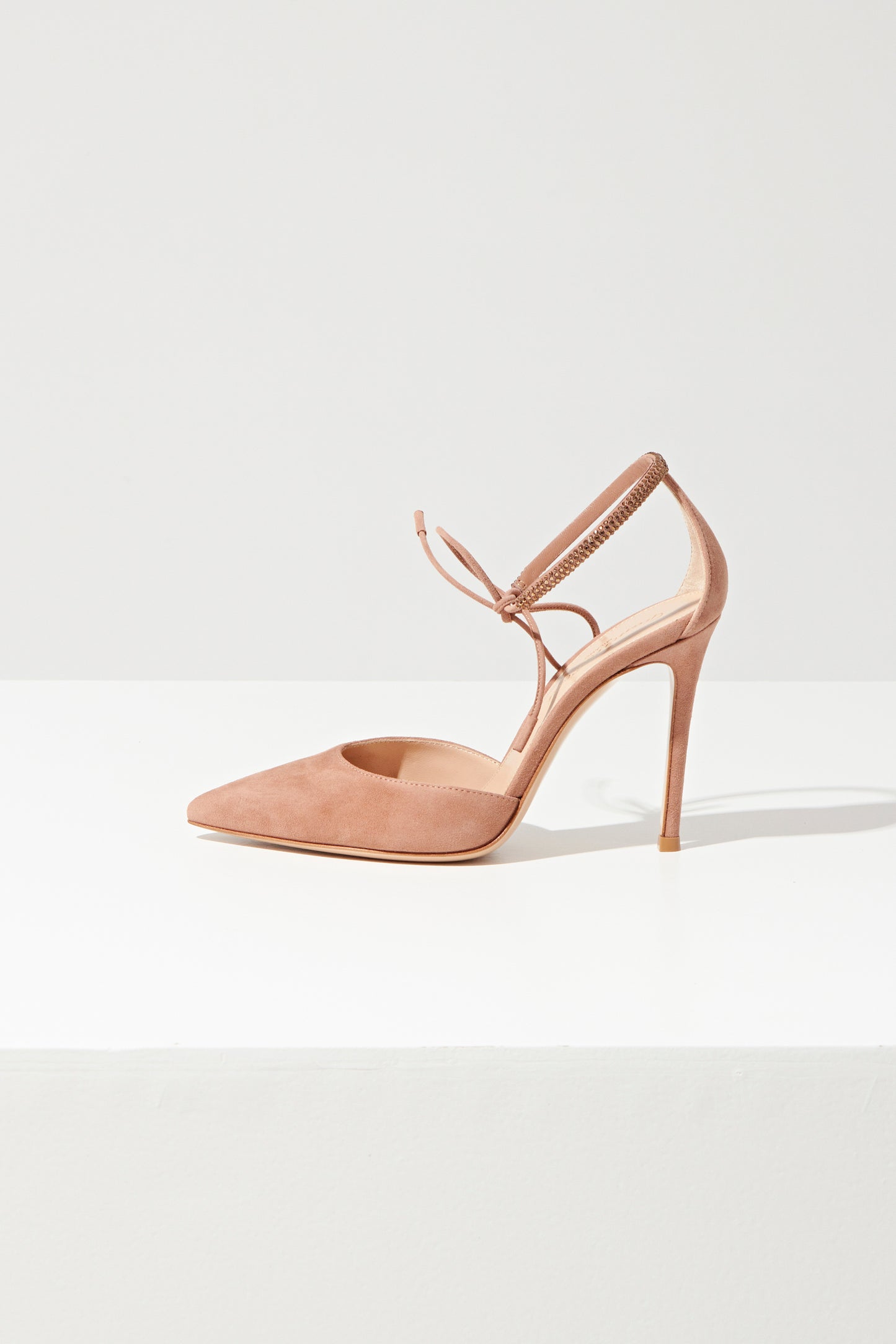 LACE UP HIGH HEELS