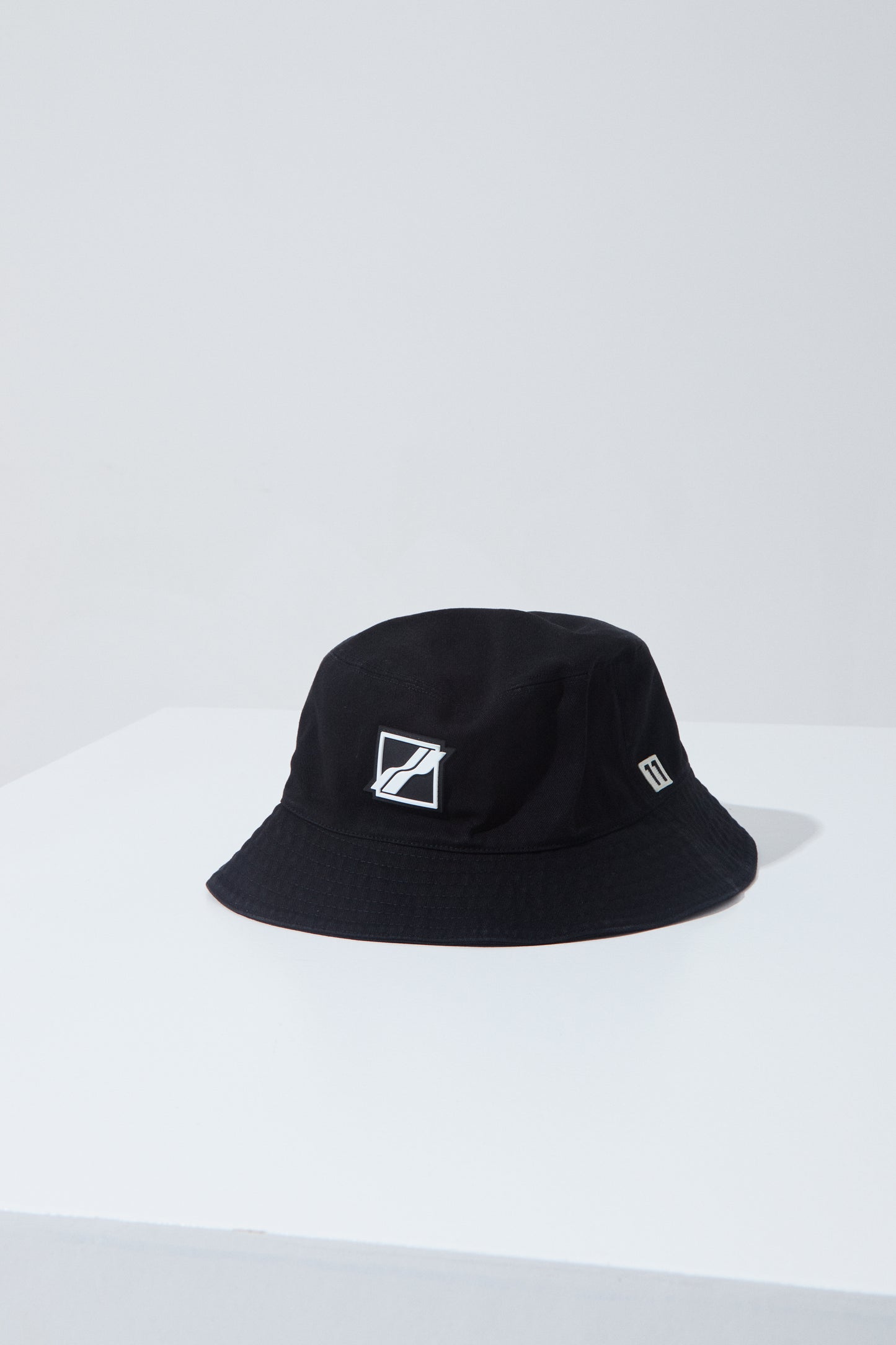 SQUARE LOGOBUCKET HAT