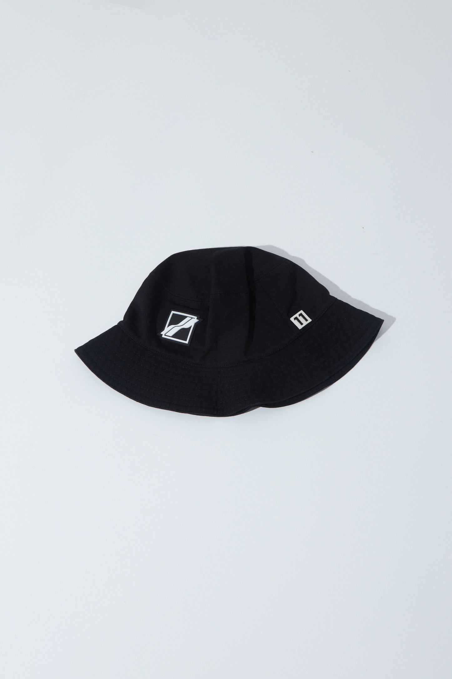 SQUARE LOGOBUCKET HAT