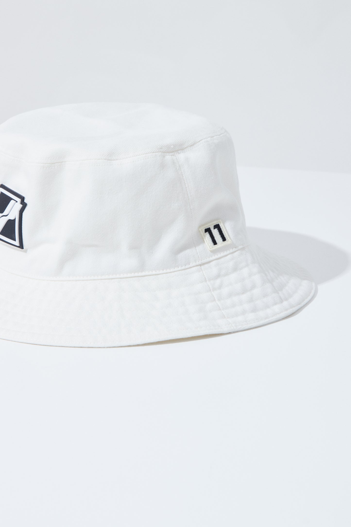 SQUARE LOGOBUCKET HAT