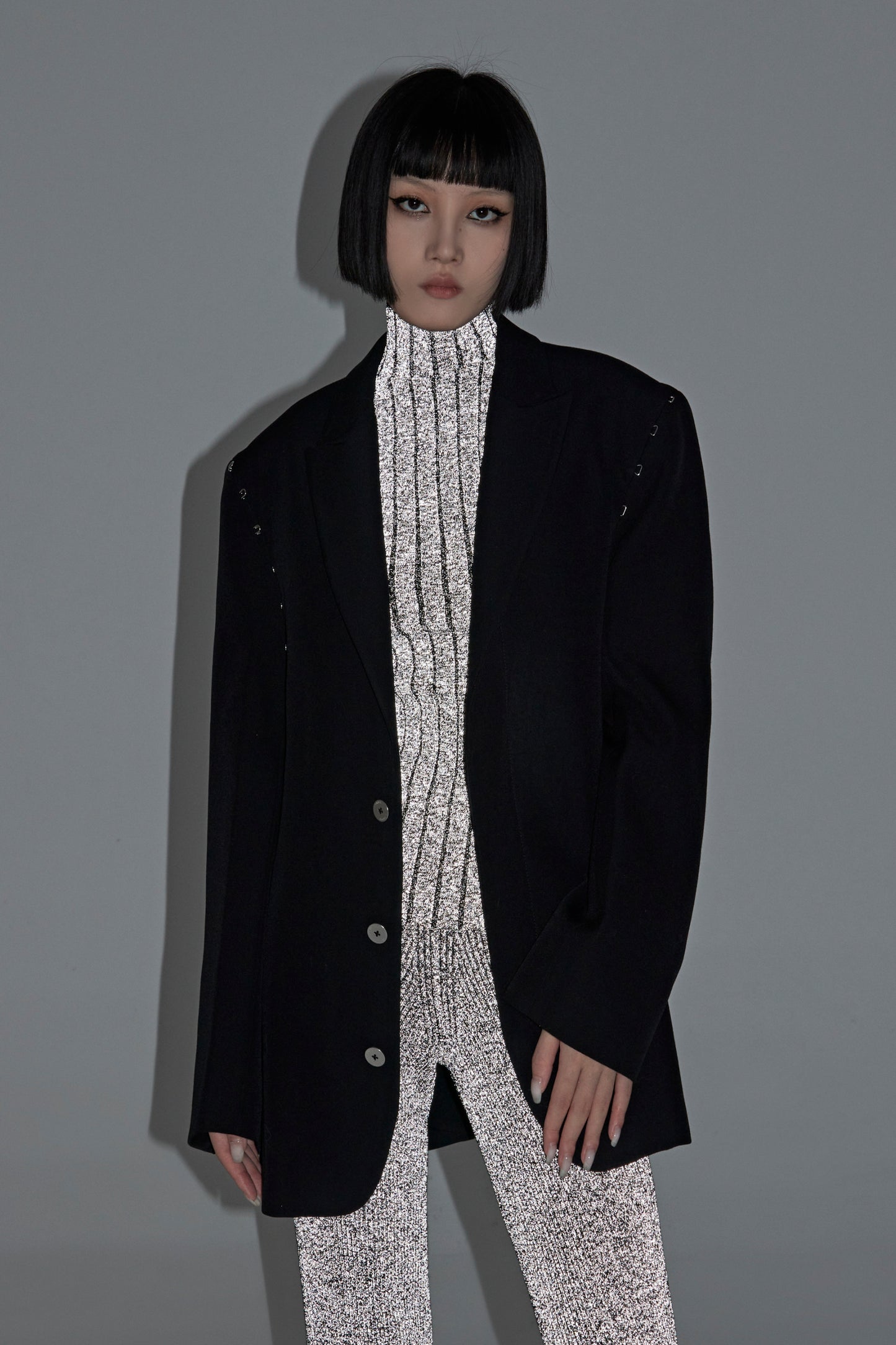 OVERSIZED HOOK & EYEBLAZER