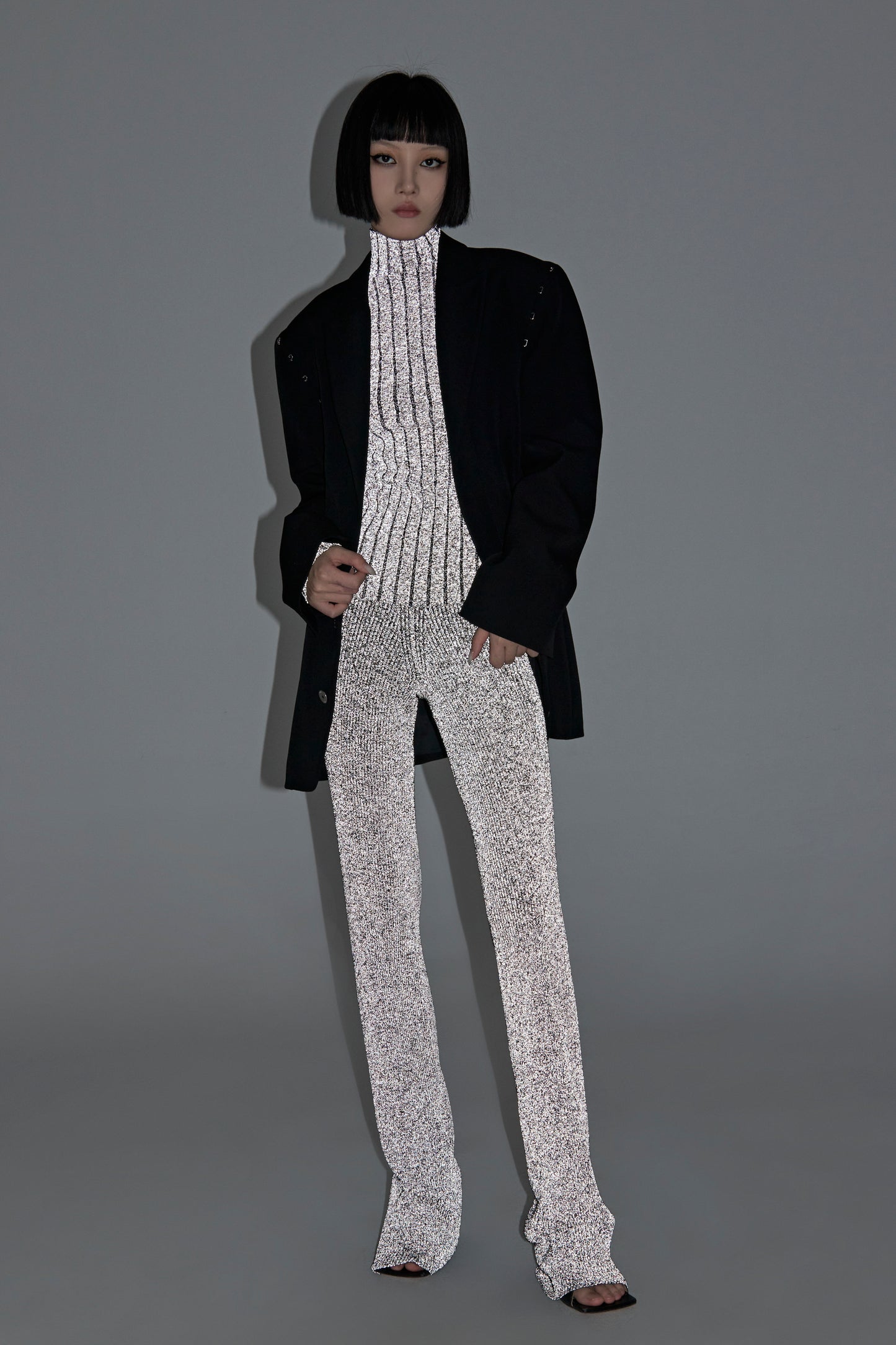 OVERSIZED HOOK & EYEBLAZER