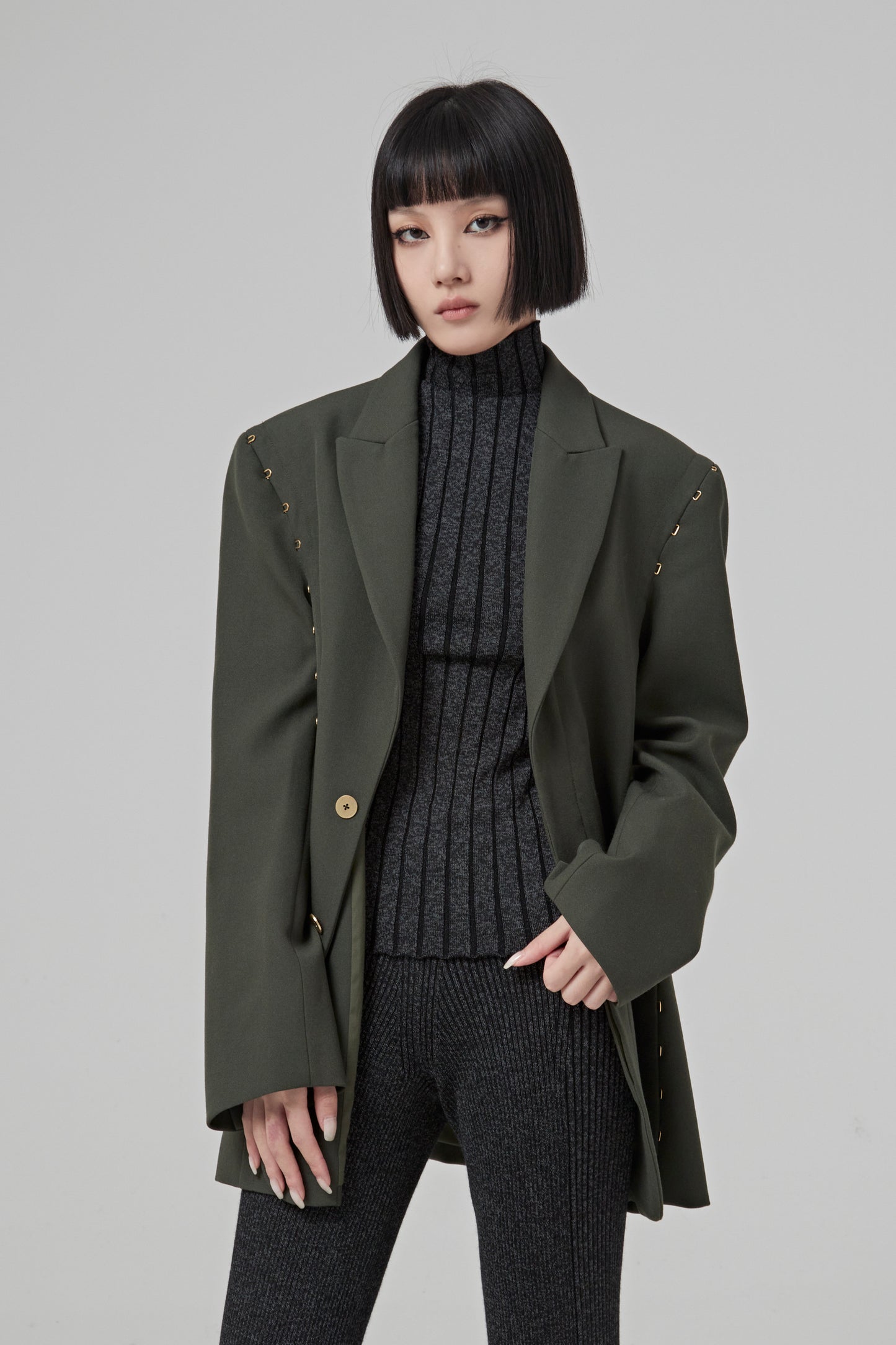 OVERSIZED HOOK & EYEBLAZER