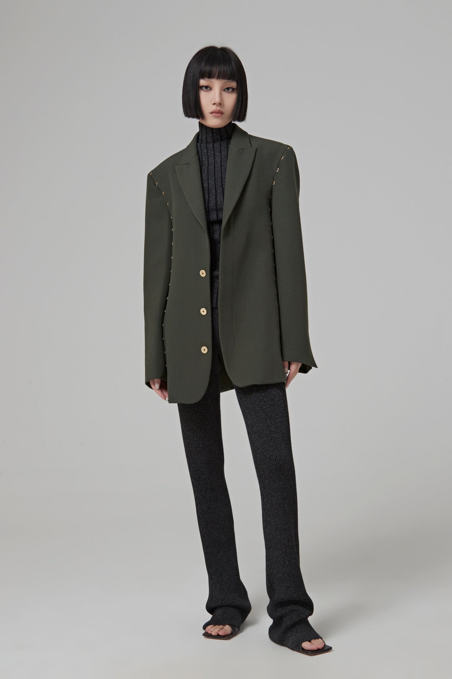 OVERSIZED HOOK & EYEBLAZER