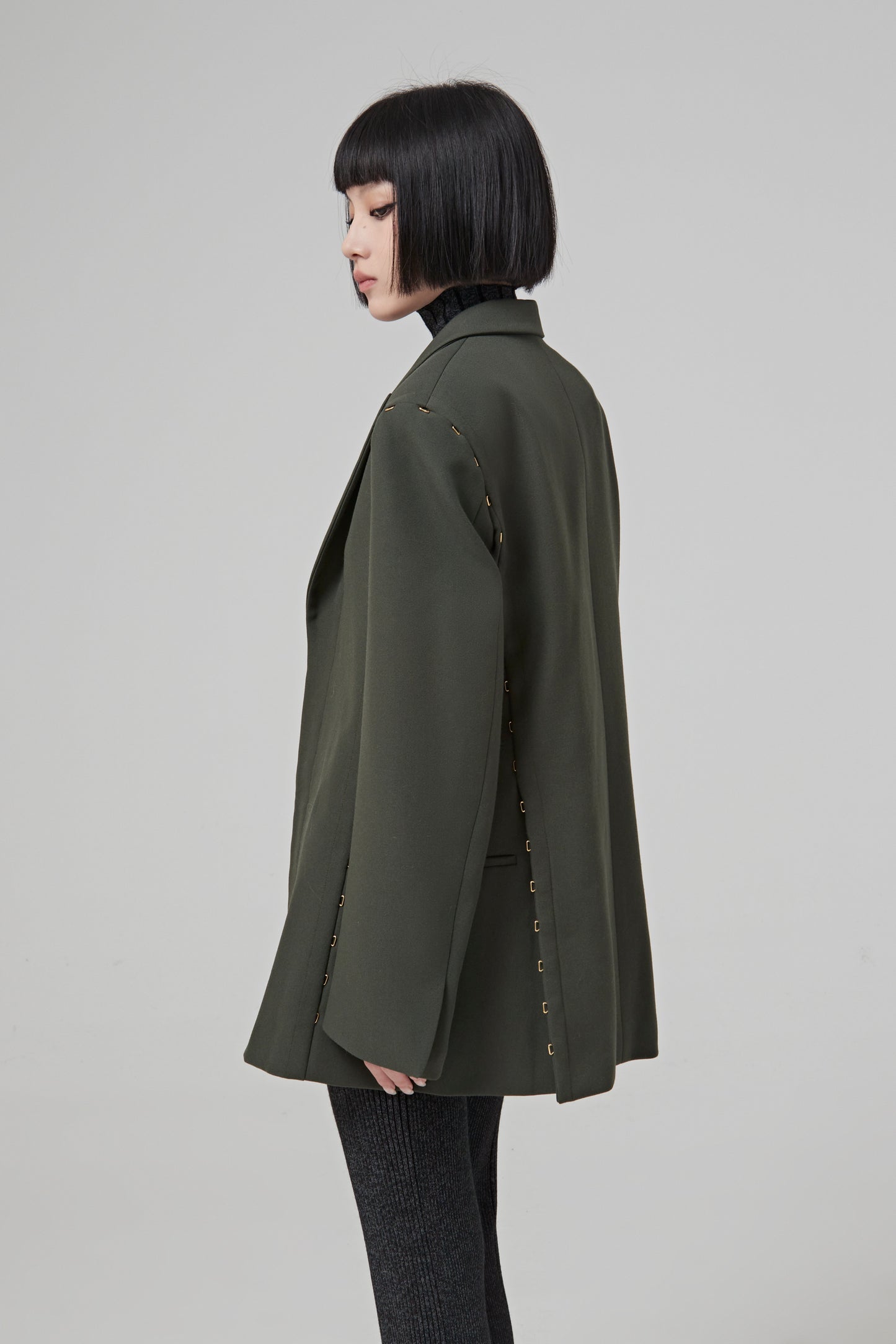 OVERSIZED HOOK & EYEBLAZER