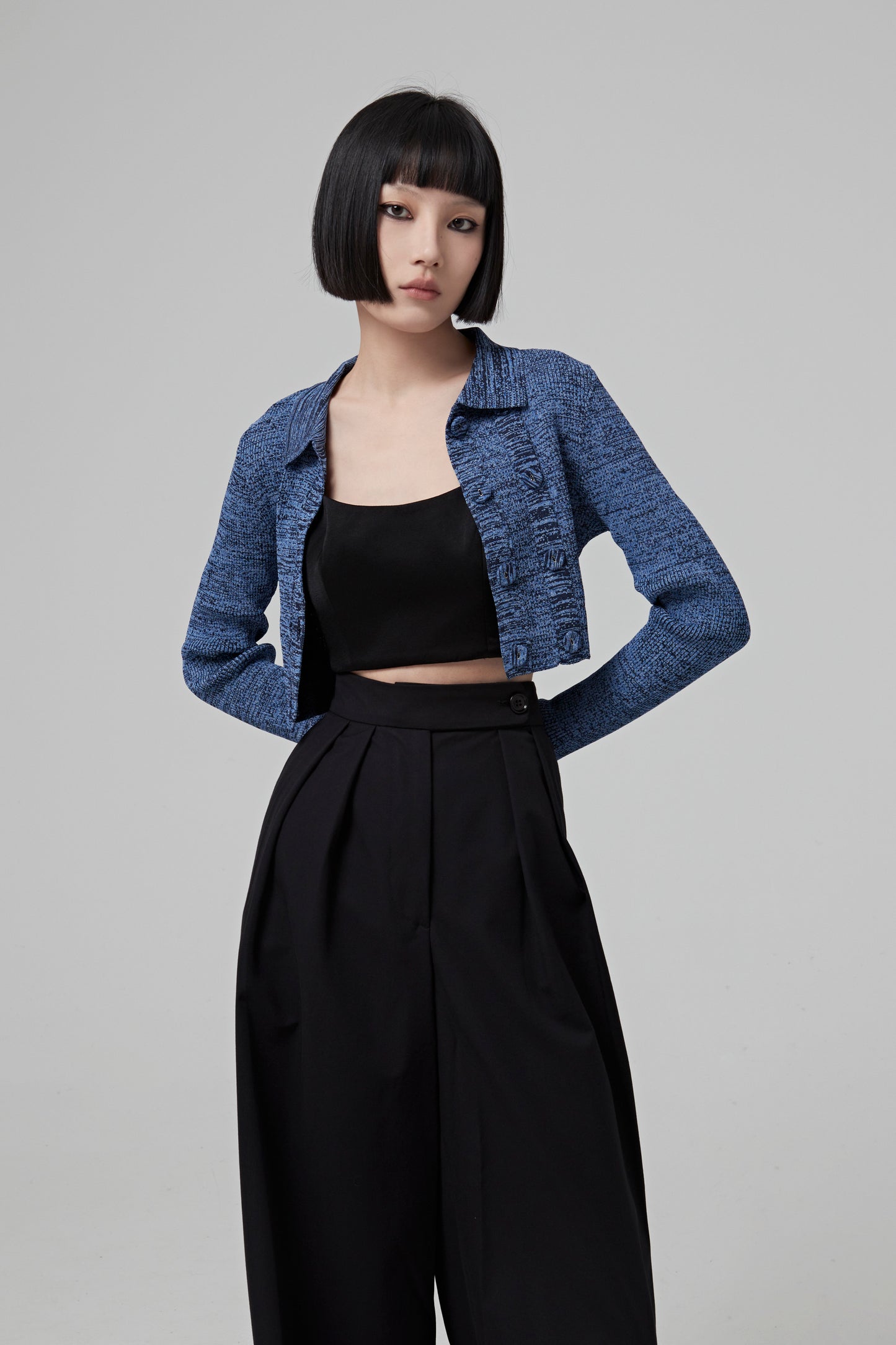 DOUBLE BUTTONCROPPED CARDIGAN