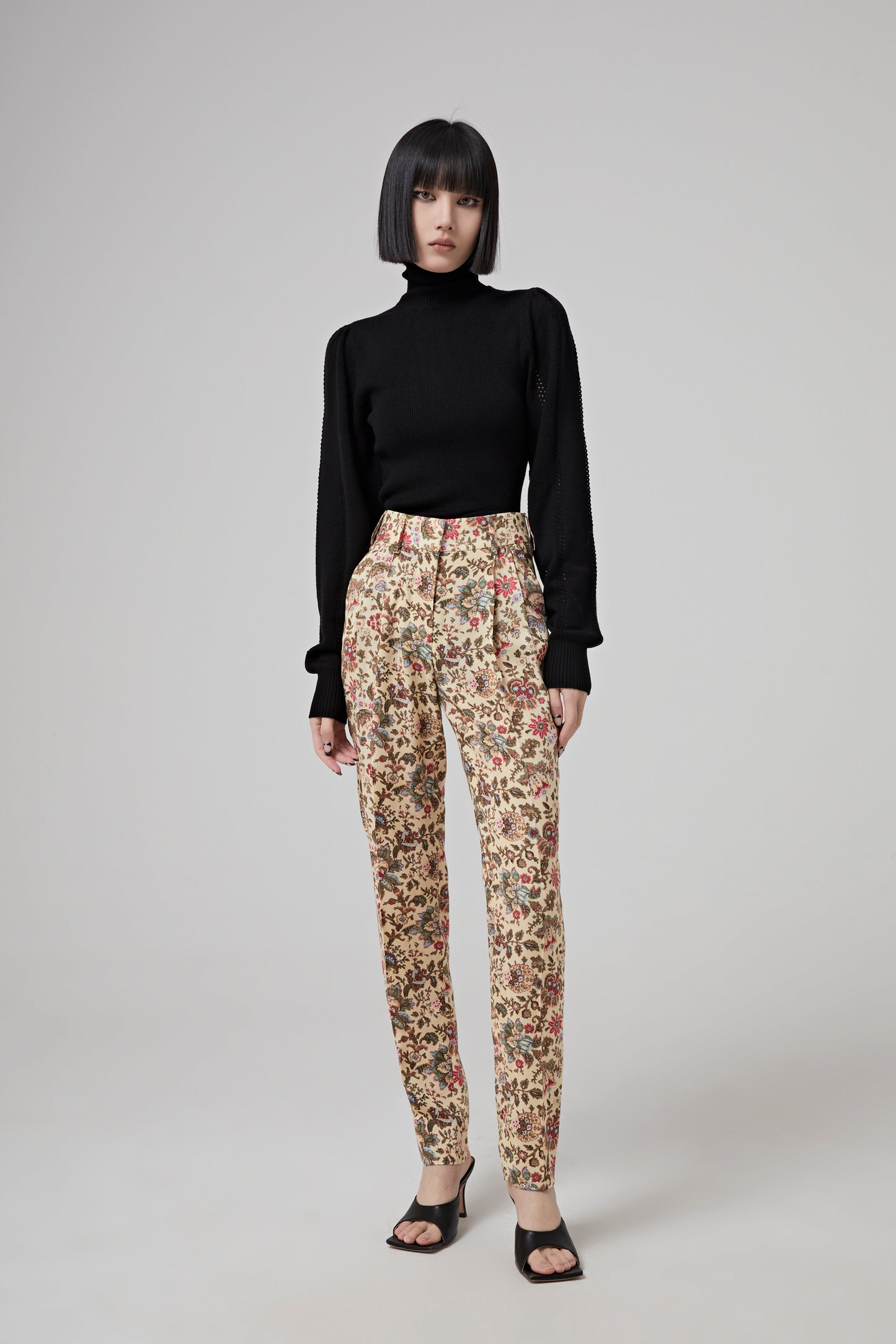 TOPAZ CREAM BANKER PANTS