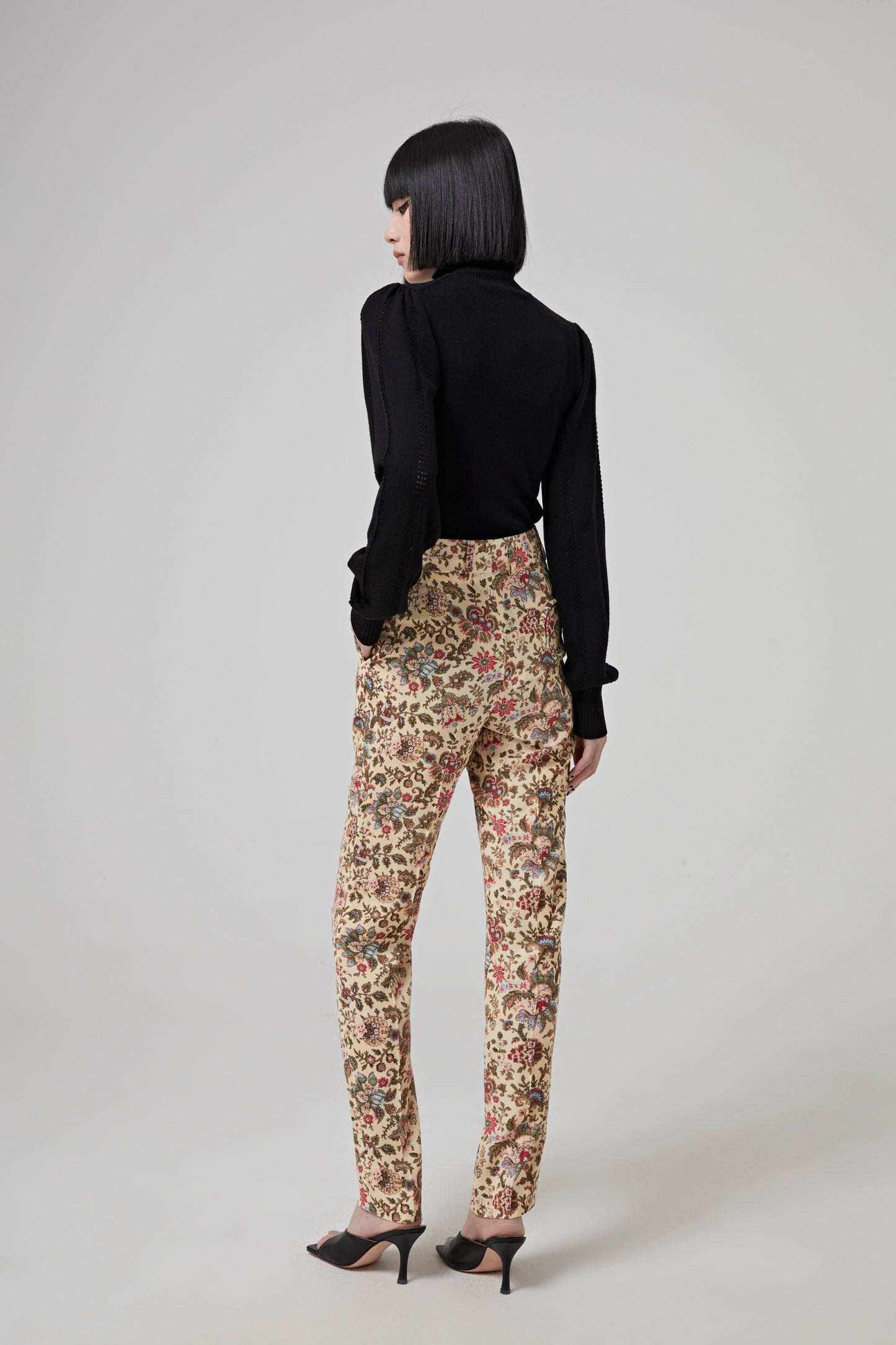 TOPAZ CREAM BANKER PANTS