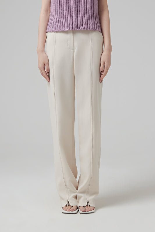WIDE PANTS IN RECYCLED GABARDINE ZIPPED ON THE TOP OF THE LEG