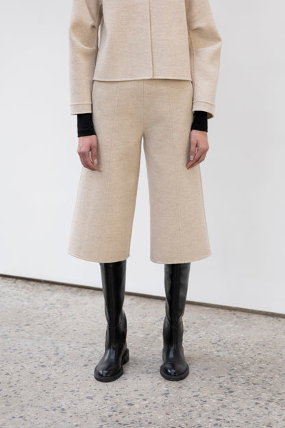 DOUBLE FACE CROP PANTS