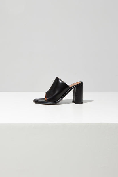BLOCK HEEL MULES