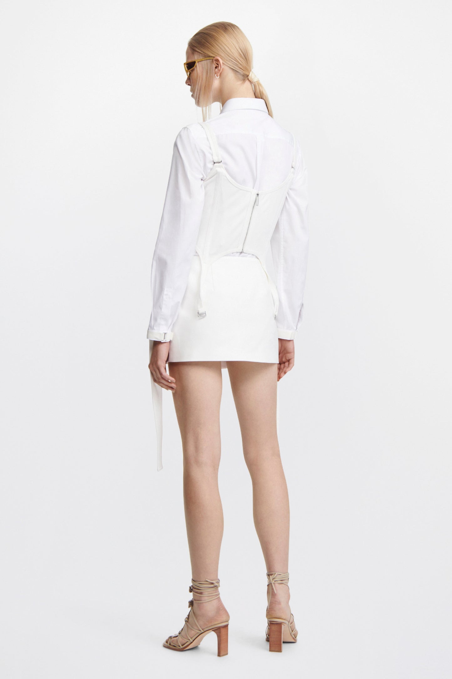 EYELET LATCH BLAZER SKIR