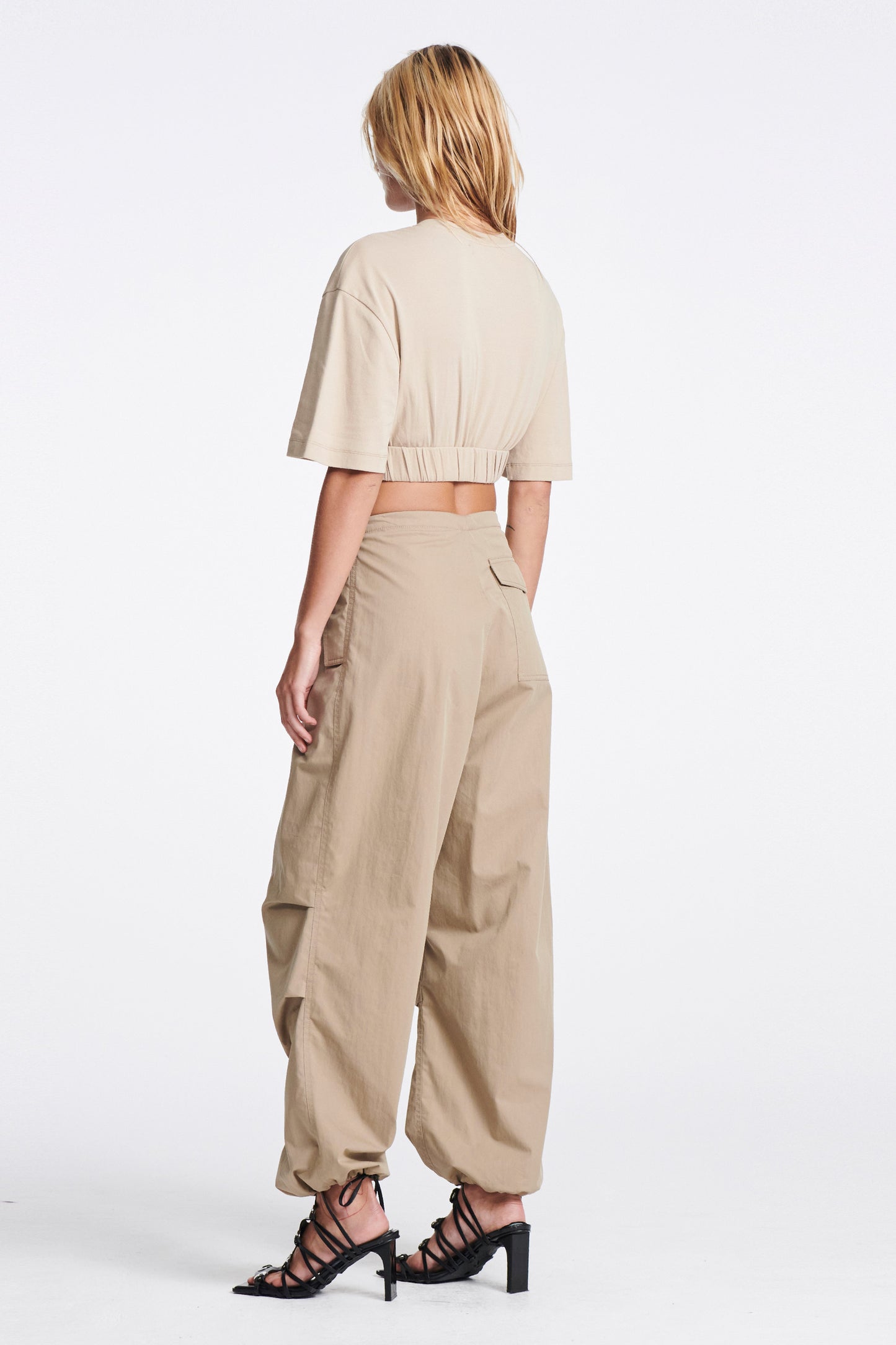 ROLLED CROPPED TEE