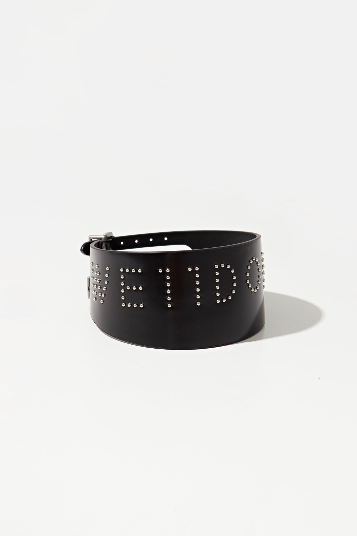 BLACK LOGO STUD WIDE DOUBLE BUCKLE CHOKER