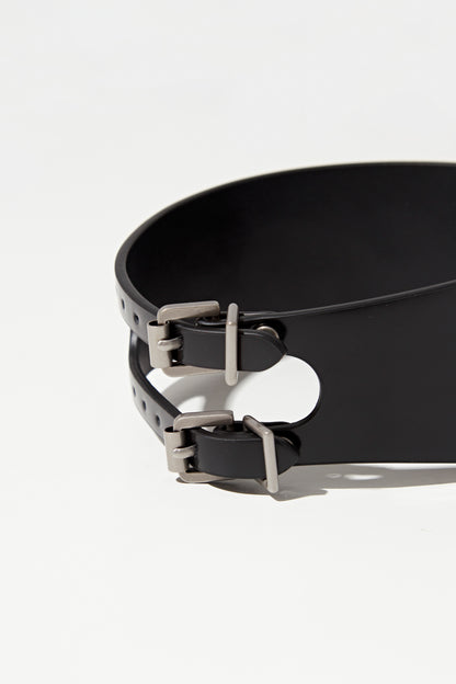 BLACK LOGO STUD WIDE DOUBLE BUCKLE CHOKER