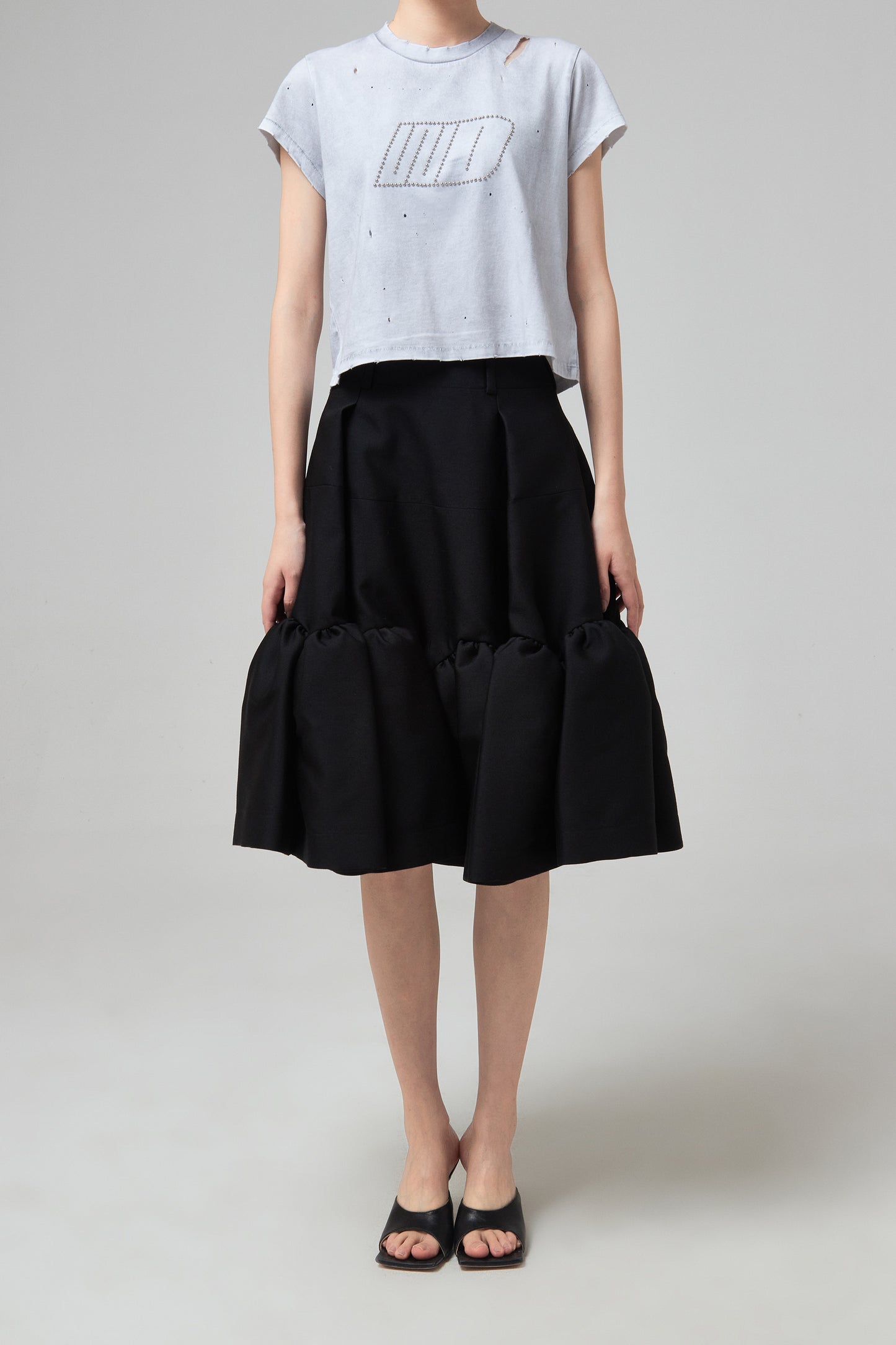 GATHERED ARCHPATTERN VOLUME SKIRT