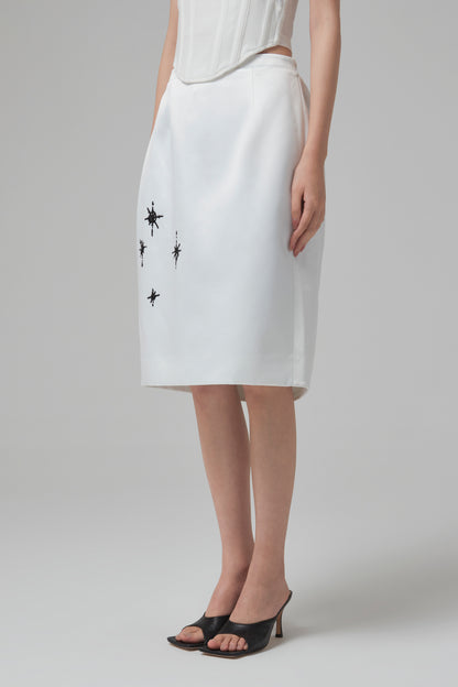 WHITE VOLUMED BACKSKIRT