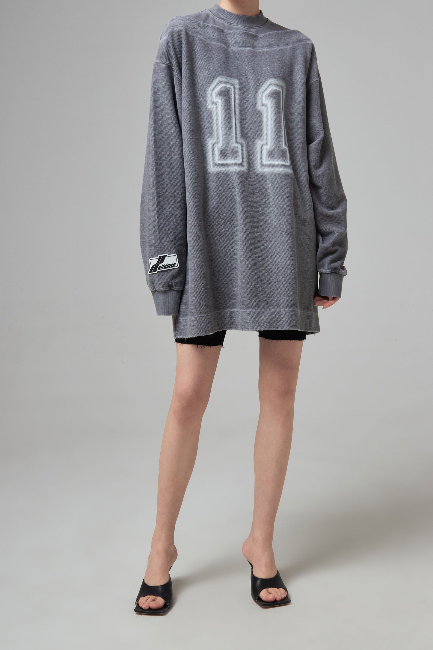 GREY '11' LOGO BOAT-NECK LONG-SLEEVED T-SHIRT