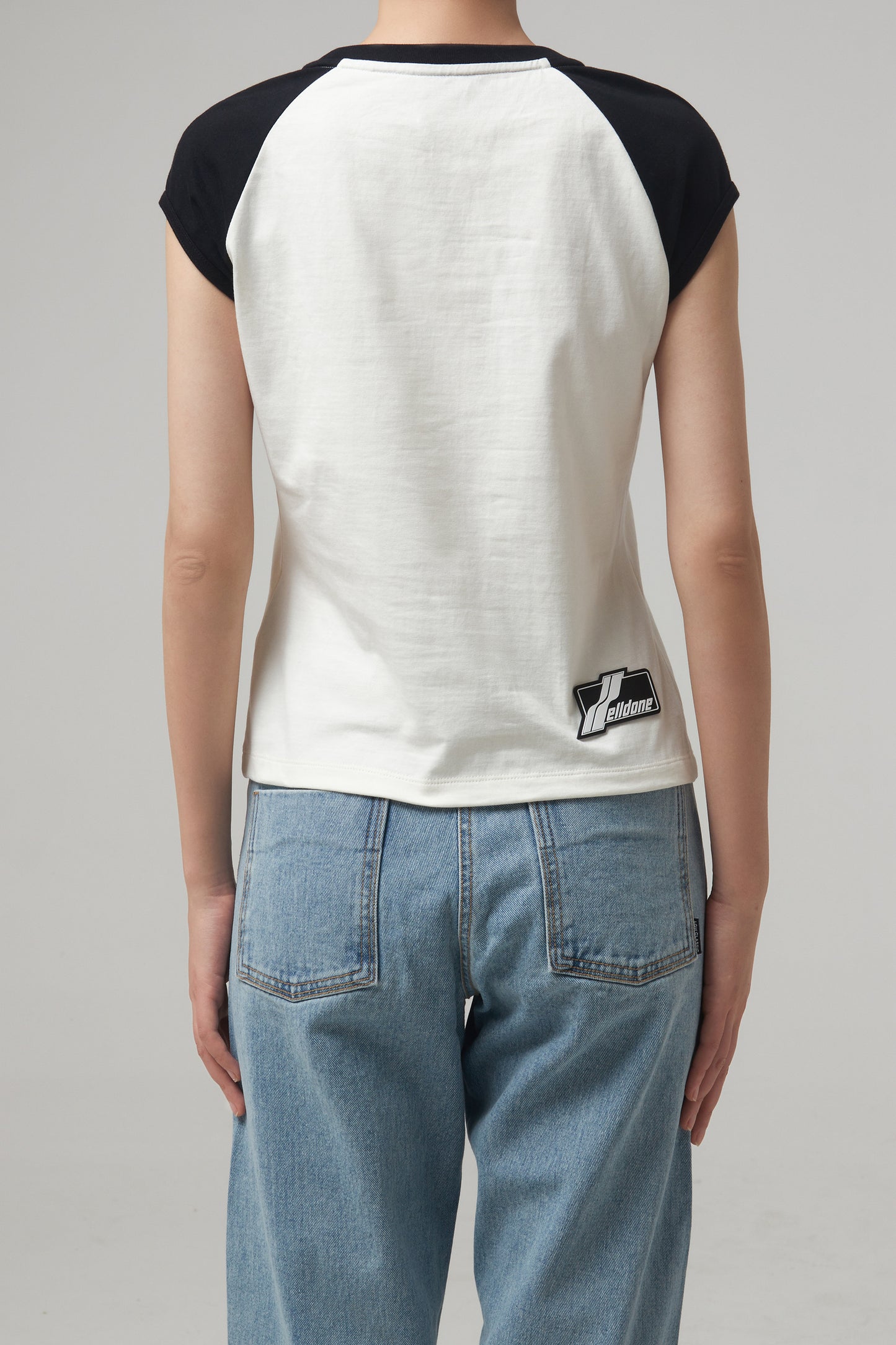 HEART GRAPHIC T-SHIRT