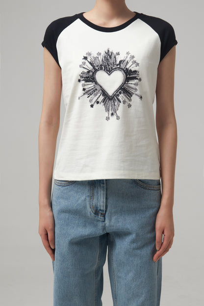 HEART GRAPHIC T-SHIRT