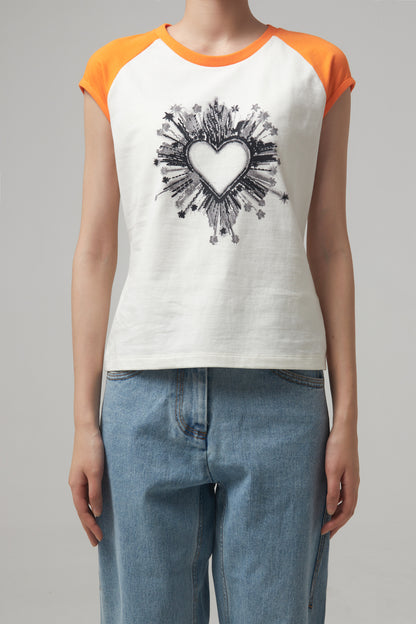 HEART GRAPHIC T-SHIRT
