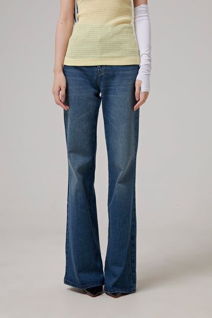 FLARE FIT JEANS