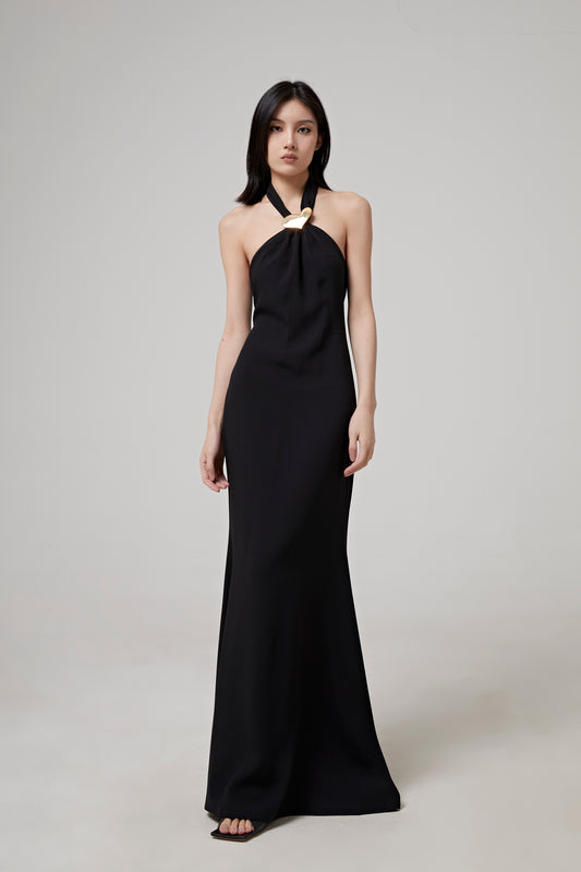 SLEEVELESS SABLÉ MAXI DRESS WITH HEART JEWEL