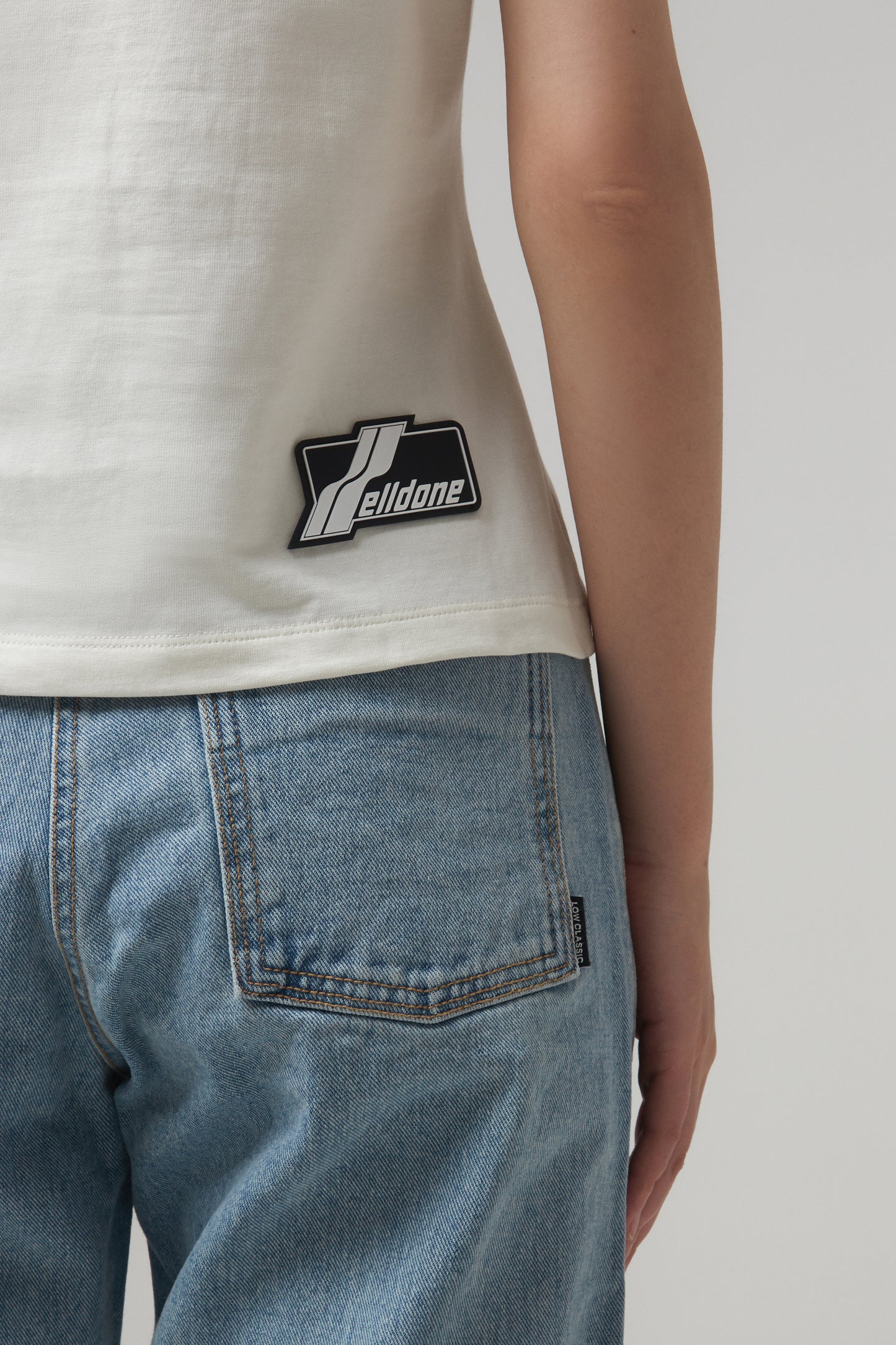 HEART GRAPHIC T-SHIRT