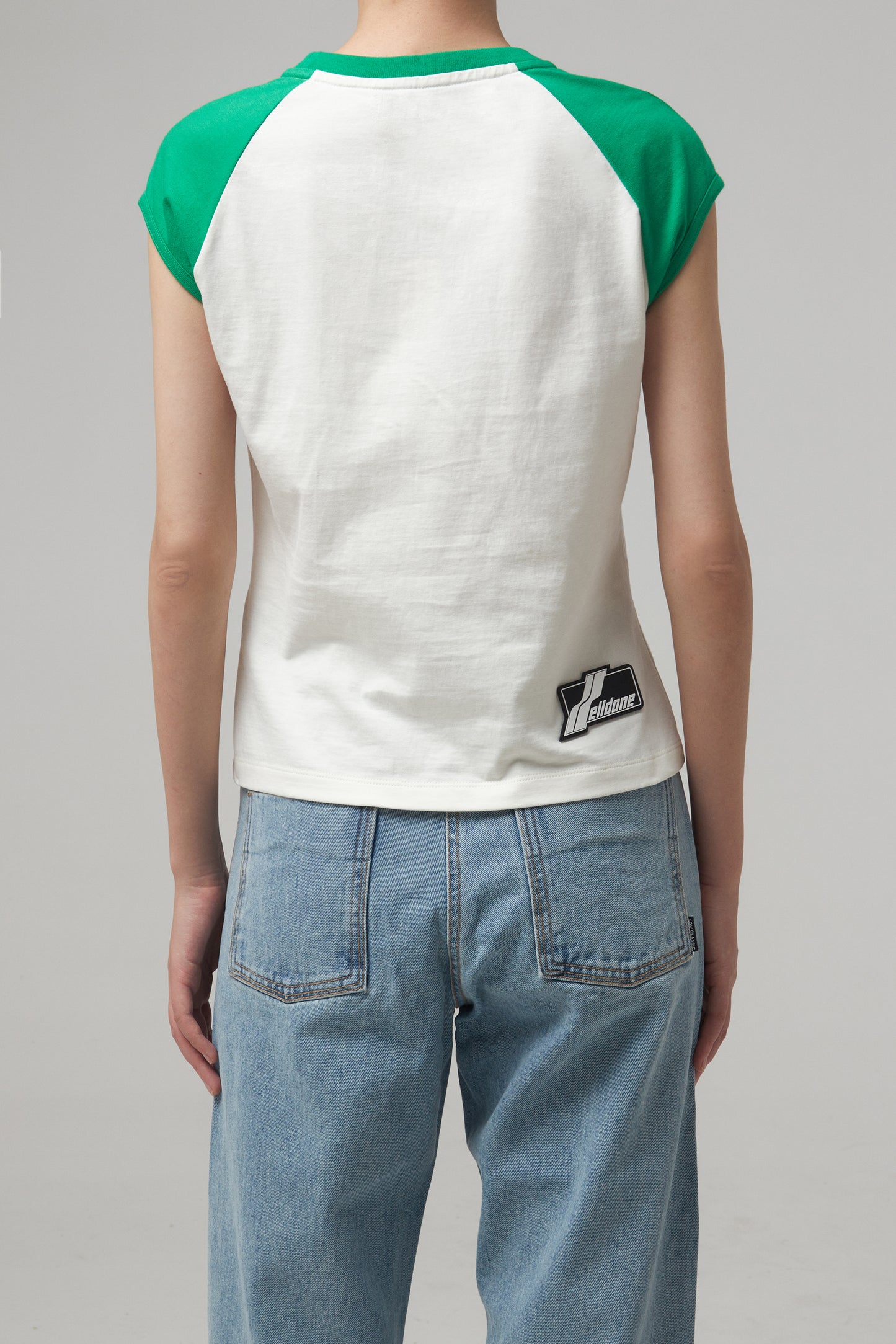 HEART GRAPHIC T-SHIRT