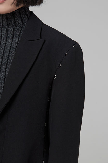 OVERSIZED HOOK & EYEBLAZER