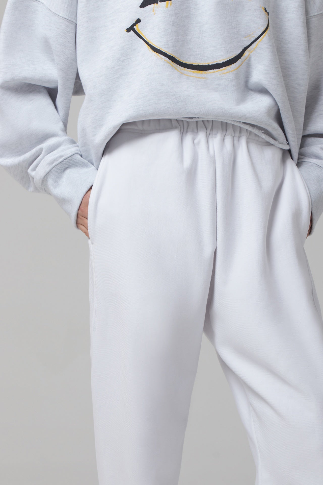 EMBROIDERED LOGO PATCH JOGGER LOUNGE PANTS