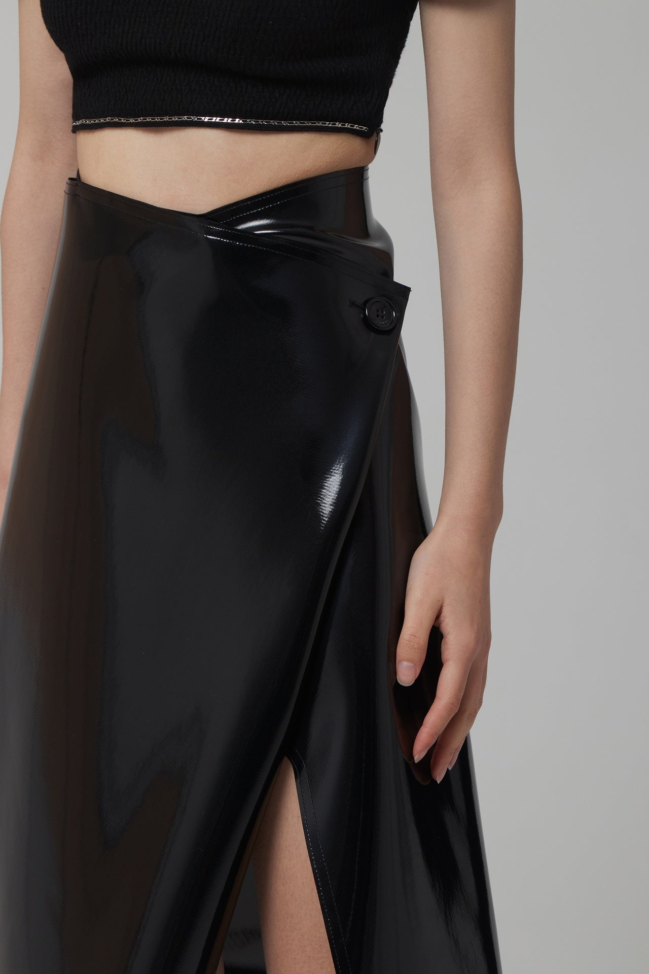 ENAMEL WRAP SKIRT